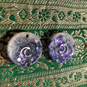 Handmade earrings! Amethyst colors! 🌙